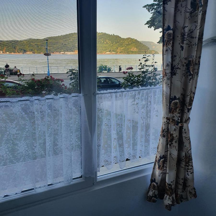 Apartamento Sendy Orşova Exterior foto